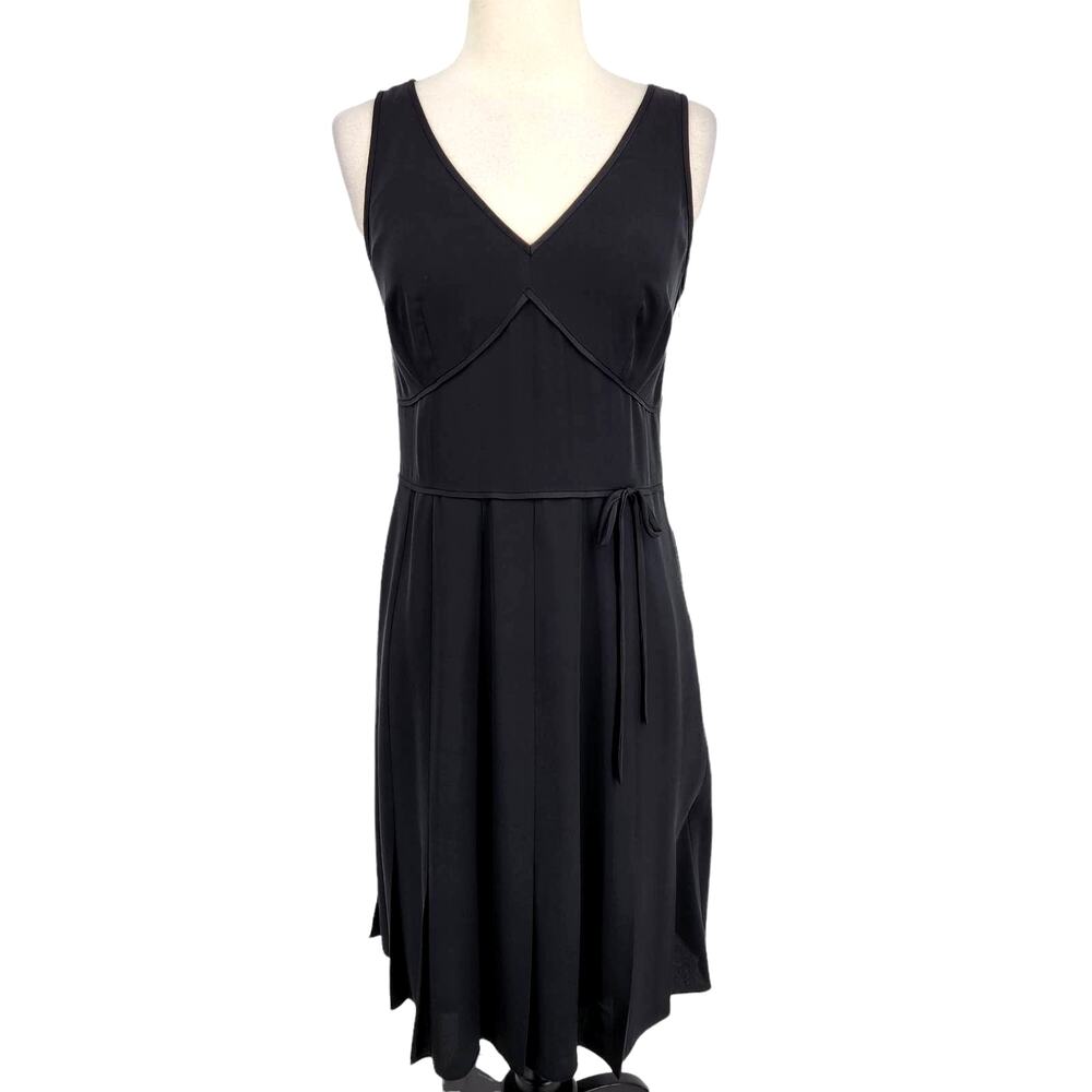 Ann Taylor Black Silk Dress with Piping Chic LBD Womens Size 4